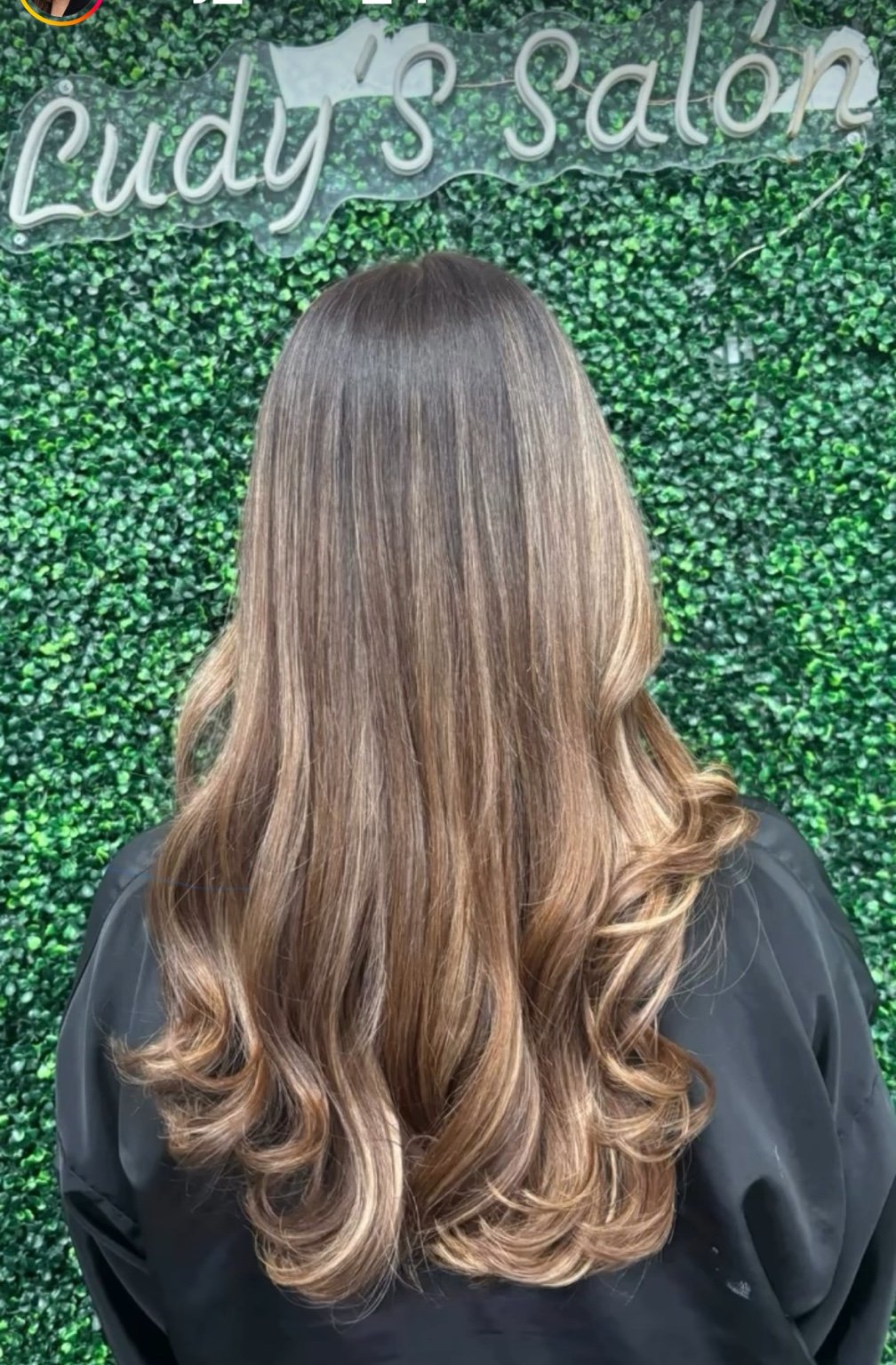 Color caramelo