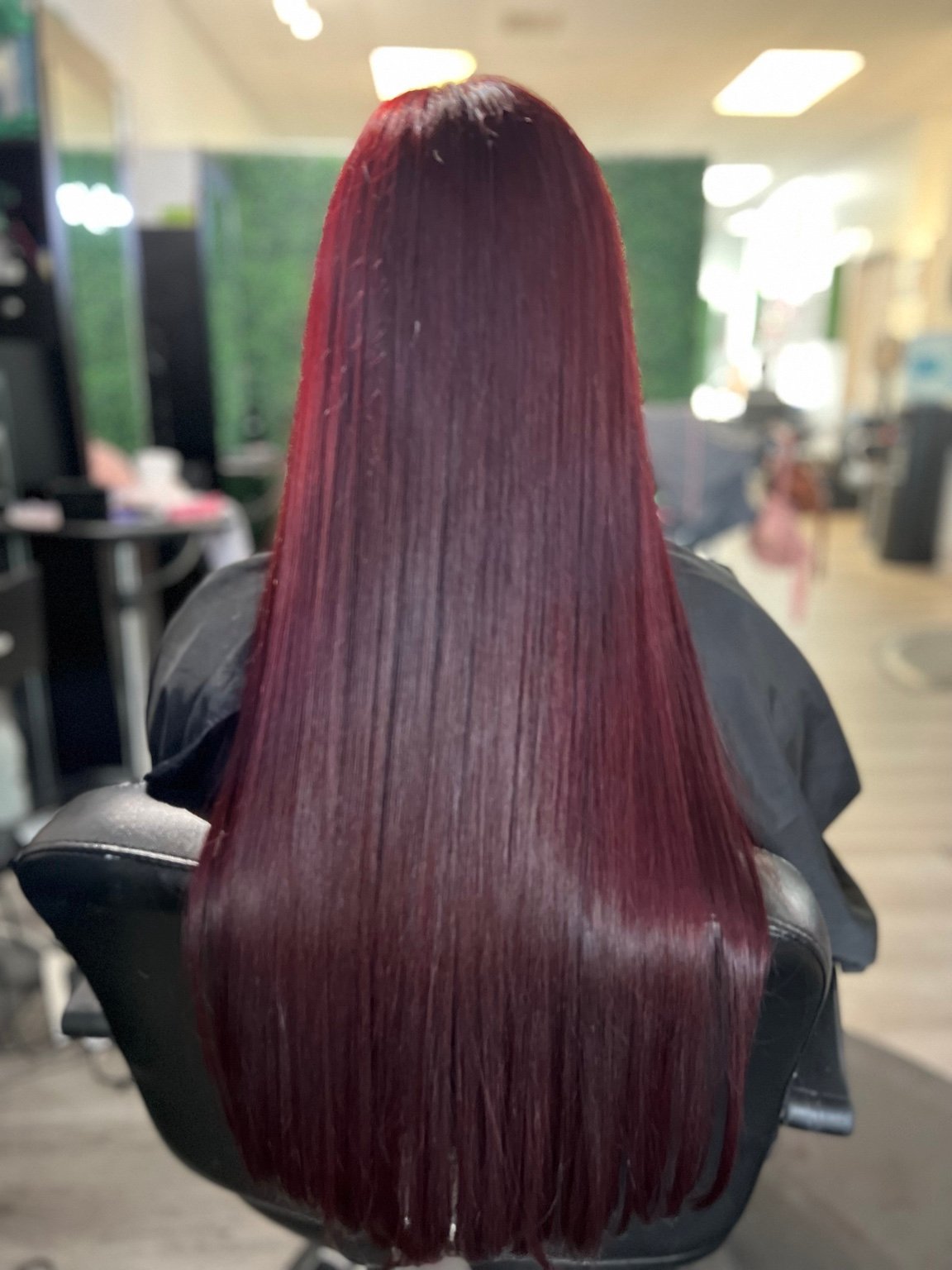 Cabello rojo brillante